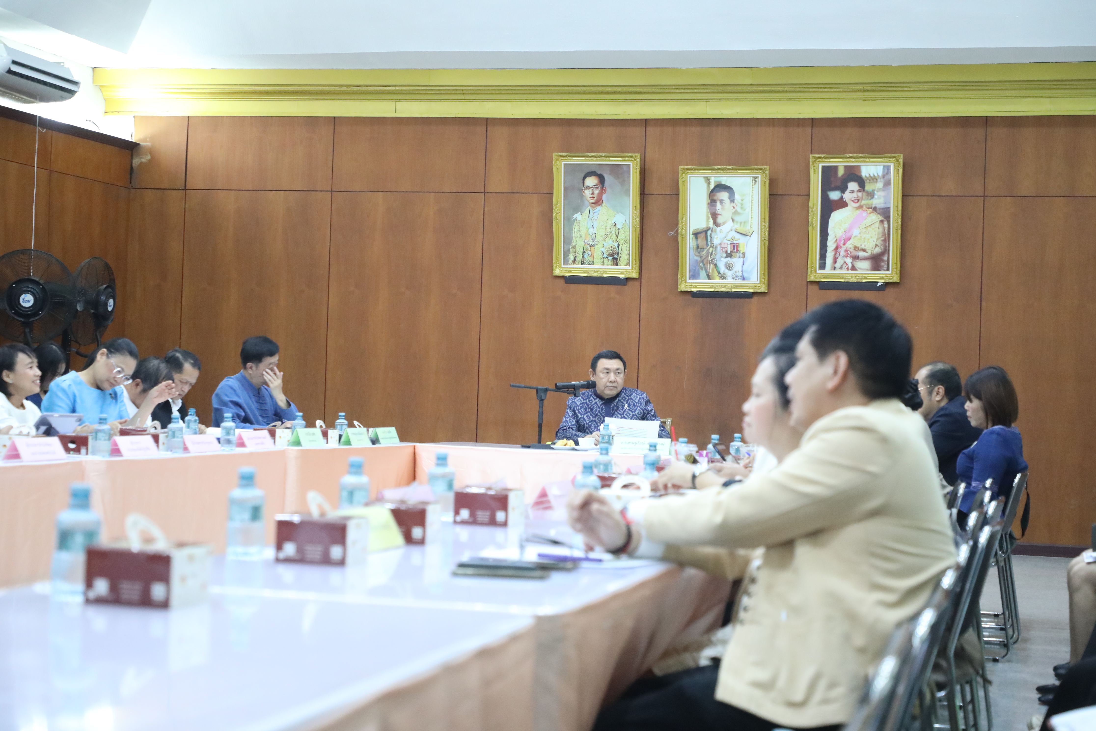 title - ส.ป.ก. ประชุมคณะทำงานติดตามเร่งรัดการใช้จ่ายเงินงบประมาณประจำปีงบประมาณ พ.ศ. 2569 สำนักงานการปฏิรูปที่ดินเพื่อเกษตรกรรม ครั้งที่ 5/2569 